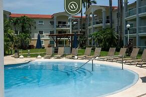 2BR Condo in Acapulco With Private Patio - Pool