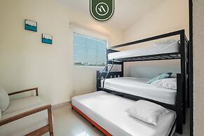 2BR Condo in Acapulco With Private Patio - Pool