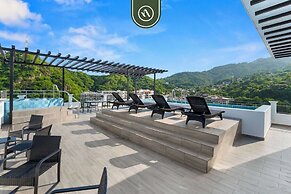 New 1 BR Condo - Rooftop Pool - Romantic Zone