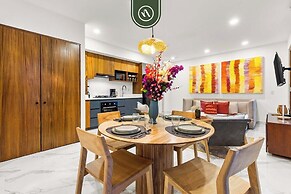 New 1 BR Condo - Rooftop Pool - Romantic Zone