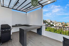 New 1 BR Condo - Rooftop Pool - Romantic Zone