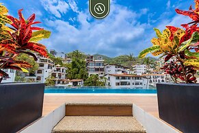 2 BR Condo in Romantic Zone - Pool - Terrace