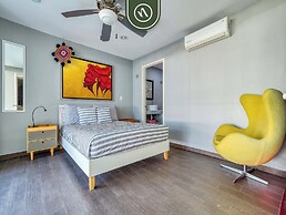 Beachfront 3BR Condo - Pool - Beach Club