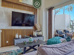 Two Story 2 BR Penthouse - Pool - Ocean View