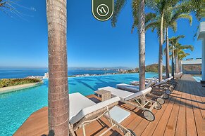 Two Story 2 BR Penthouse - Pool - Ocean View