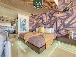Two Story 2 BR Penthouse - Pool - Ocean View