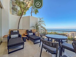 Two Story 2 BR Penthouse - Pool - Ocean View