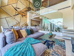 Two Story 2 BR Penthouse - Pool - Ocean View