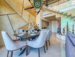 Two Story 2 BR Penthouse - Pool - Ocean View