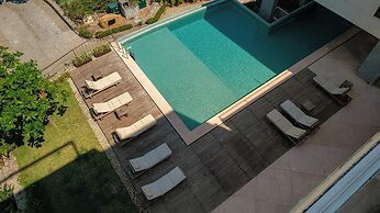 Luxury 4 BR Condo - Amazing Bay View - Pool