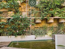 3 BR Condo - Private Terrace and Pool - Oceanview