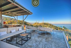 3 BR Condo - Private Terrace and Pool - Oceanview