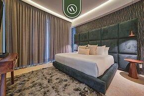 Luxury 1BR Condo - Rooftop Pool - Bay View