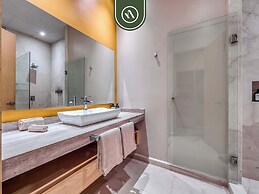 Luxury Oceanfront 3 BR Penthouse - Beach
