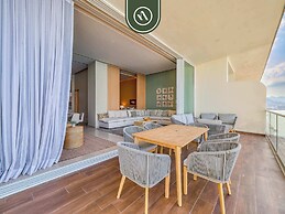 Luxury Oceanfront 3 BR Penthouse - Beach