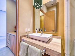 Luxury Oceanfront 3 BR Penthouse - Beach