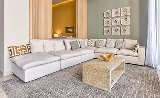 Luxury Oceanfront 3 BR Penthouse - Beach