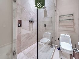 Luxury Oceanfront 3 BR Penthouse - Beach