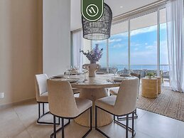 Luxury Oceanfront 3 BR Penthouse - Beach