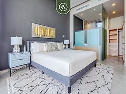 Luxury Oceanfront 3 BR Penthouse - Beach