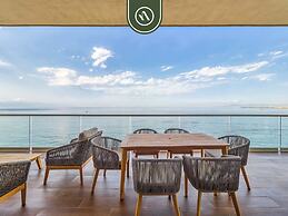 Luxury Oceanfront 3 BR Penthouse - Beach