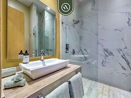 Luxury Oceanfront 3 BR Penthouse - Beach