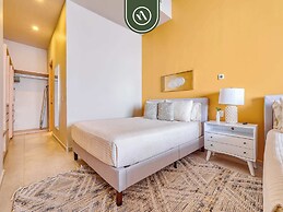 Luxury Oceanfront 3 BR Penthouse - Beach
