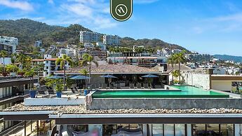 Elegant Studio in Romantic Zone - Rooftop Pool