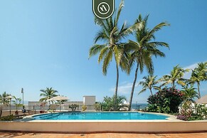 Amazing 2 BR Condo Overlooking the Pool - Romantic Zone