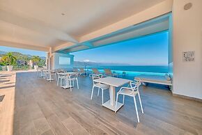 Luxury 1BR APT - Beach View - Jacuzzi - King Bed