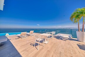 Luxury 1BR APT - Beach View - Jacuzzi - King Bed
