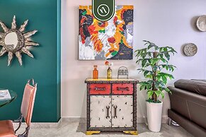Stunning 2 BR Condo in Romantic Zone - Pool