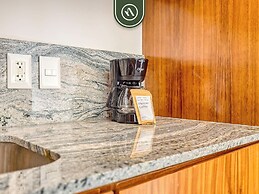 New 1BR Condo in Versalles With Rooftop Pool