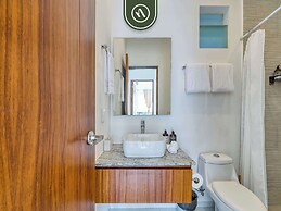 New 1BR Condo in Versalles With Rooftop Pool