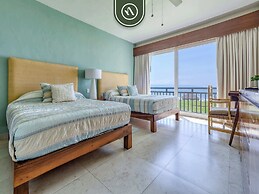 Oceanview 4 BR Condo - Pool - Beach - Terrace