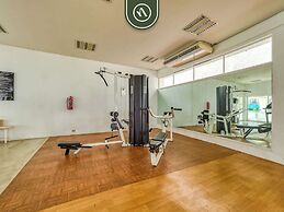 Oceanview 4 BR Condo - Pool - Beach - Terrace