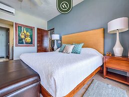 Oceanview 4 BR Condo - Pool - Beach - Terrace