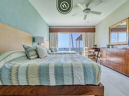 Oceanview 4 BR Condo - Pool - Beach - Terrace