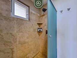 Oceanview 4 BR Condo - Pool - Beach - Terrace