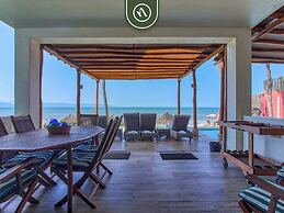 Oceanview 4 BR Condo - Pool - Beach - Terrace