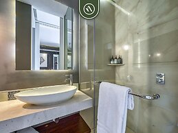 Luxury 1 BR Condo in Pier 57 - Infinity Pool