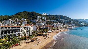 Ocean View 2Br Condo-balcony-beach-pool - 805