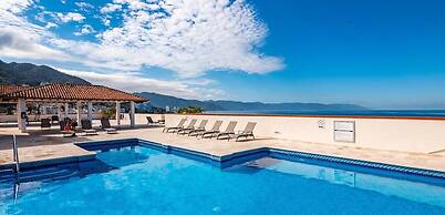 Ocean View 2Br Condo-balcony-beach-pool - 805
