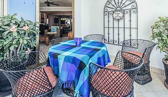 Ocean View 2Br Condo-balcony-beach-pool - 805