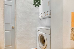 2 BR Condo Right - Romantic Zone - Private Rooftop
