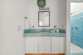 2 BR Condo Right - Romantic Zone - Private Rooftop