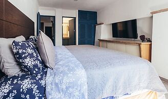 Cozy 2BR King Beds - Rooftop Pool - Fast Wifi