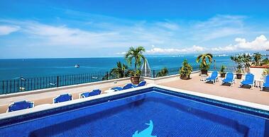 Cozy 2BR King Beds - Rooftop Pool - Fast Wifi