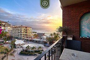 Ocean View 1Br Condo-balcony-beach-pool - 606