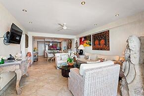Ocean View 2Br Condo-balcony-beach-pool - 712